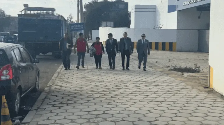 Ruth Nina acude a declarar con frazada y mochila: «Estoy preparada para que me encarcelen»