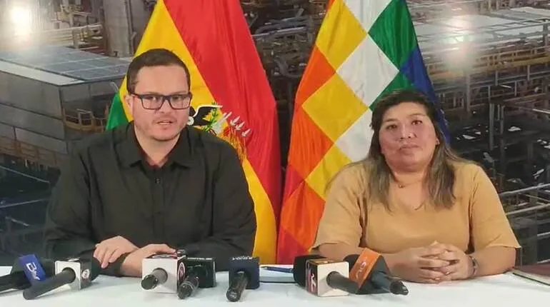 YPFB reta a choferes a formalizar propuesta de combustible a Bs 3,07 el litro