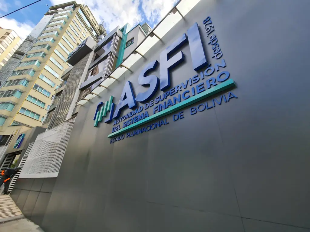 ASFI inicia control a empresas que operan con criptoactivos