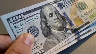 El dólar paralelo y digital cae por debajo de los Bs 14