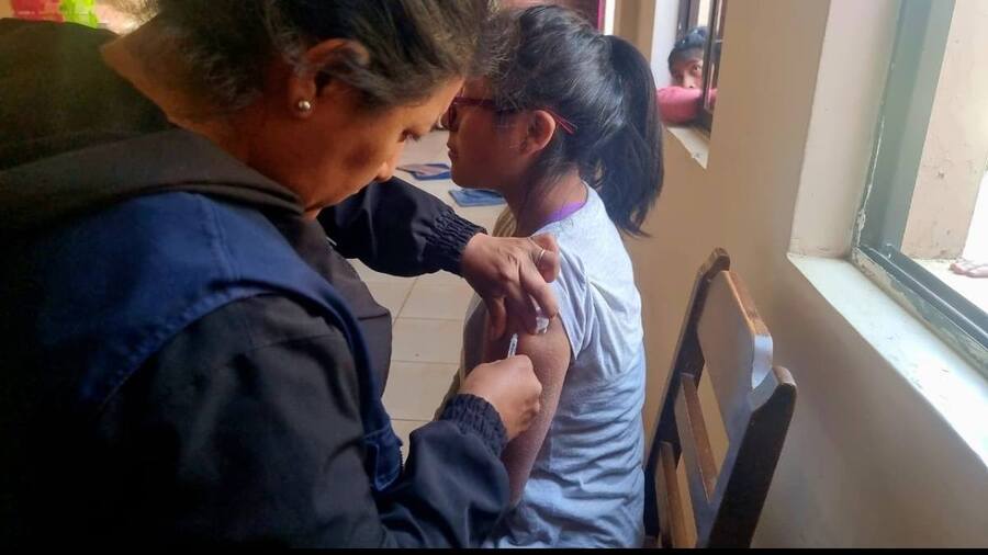 Confirman dos casos de sarampión en Cochabamba y activan bloqueo vacunal