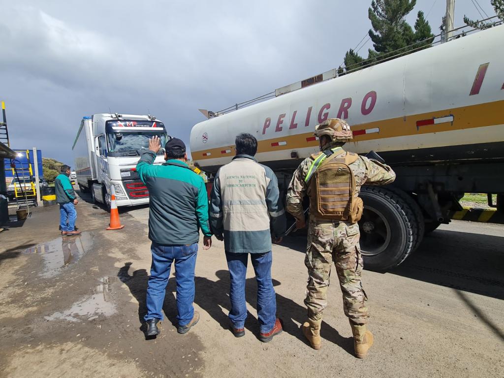 ANH intensifica controles para evitar acopio ilegal de combustible en La Paz y El Alto
