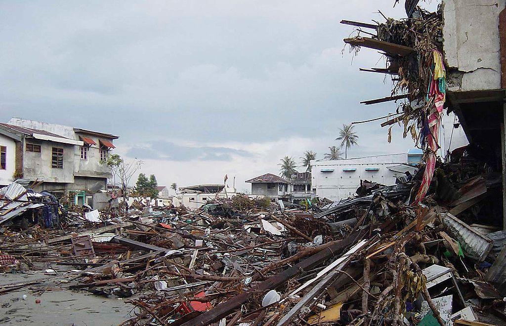 ¿Por qué el tsunami tras el megaterremoto en Rusia no fue tan destructivo?