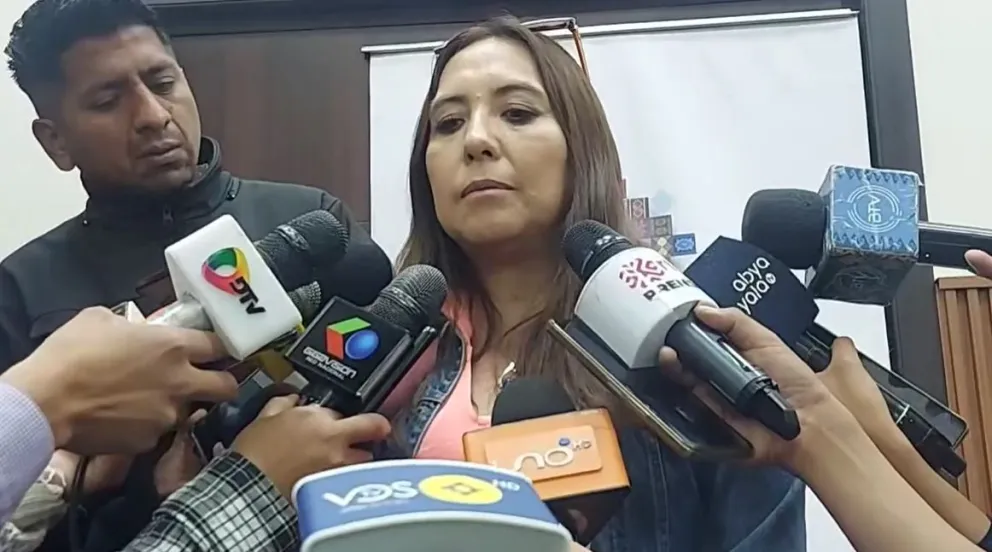 Viceministra de Transparencia confirma investigación contra hijo del presidente Arce por compra de predio
