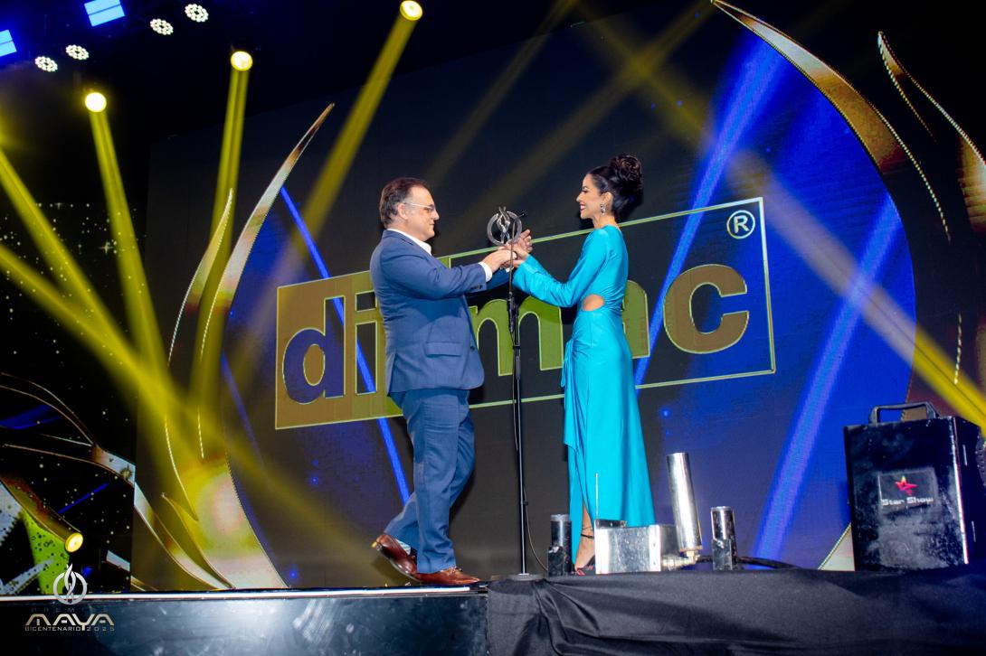 DISMAC gana el premio Maya 2025 como Mejor Cadena Retail de Bolivia