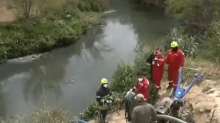 Encuentran cadáver embolsado en el río Rocha en Cochabamba