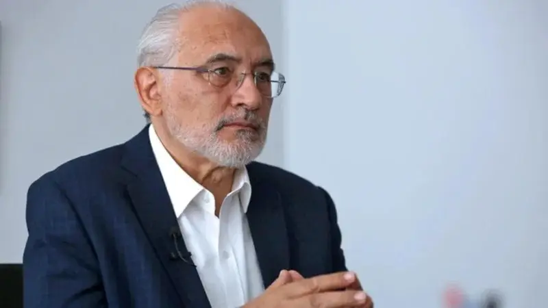Carlos Mesa considera que liberación de Pumari y Camacho marca fin de autocracia