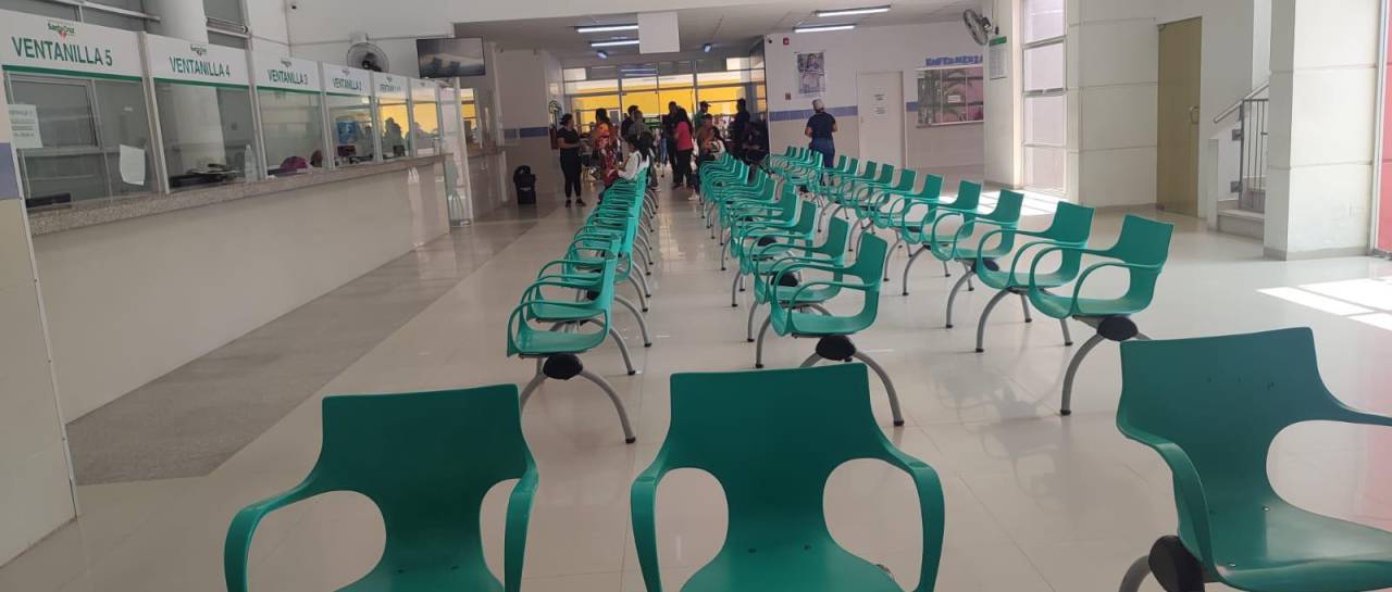Santa Cruz: Trabajadores en salud suspenden paro y dan cuarto intermedio hasta el lunes