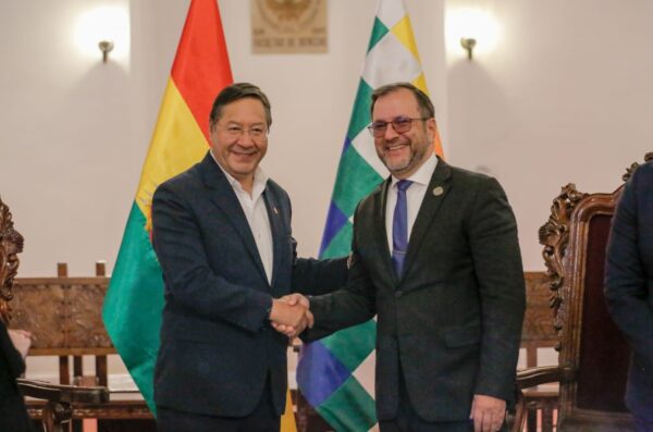 Bolivia y Venezuela fortalecen lazos de cooperación en el Bicentenario de la Independencia