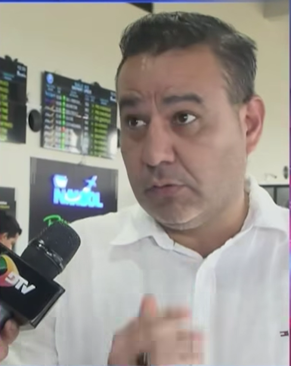 Exembajador de Ecuador fue retenido en Viru Viru y será deportado este domingo