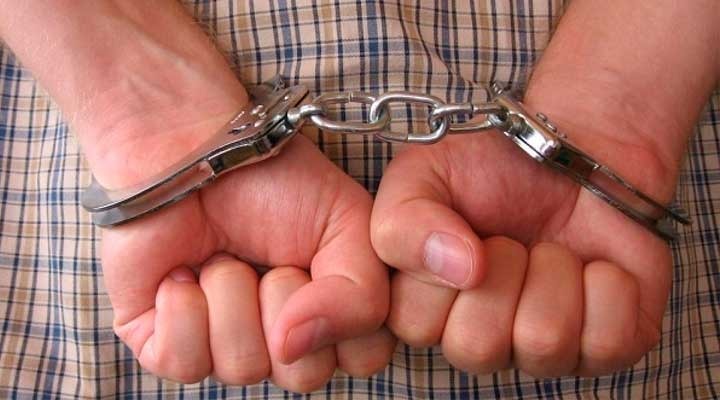 Hombre aprehendido por trasladar y abusar de dos adolescentes desde Achacachi a La Paz