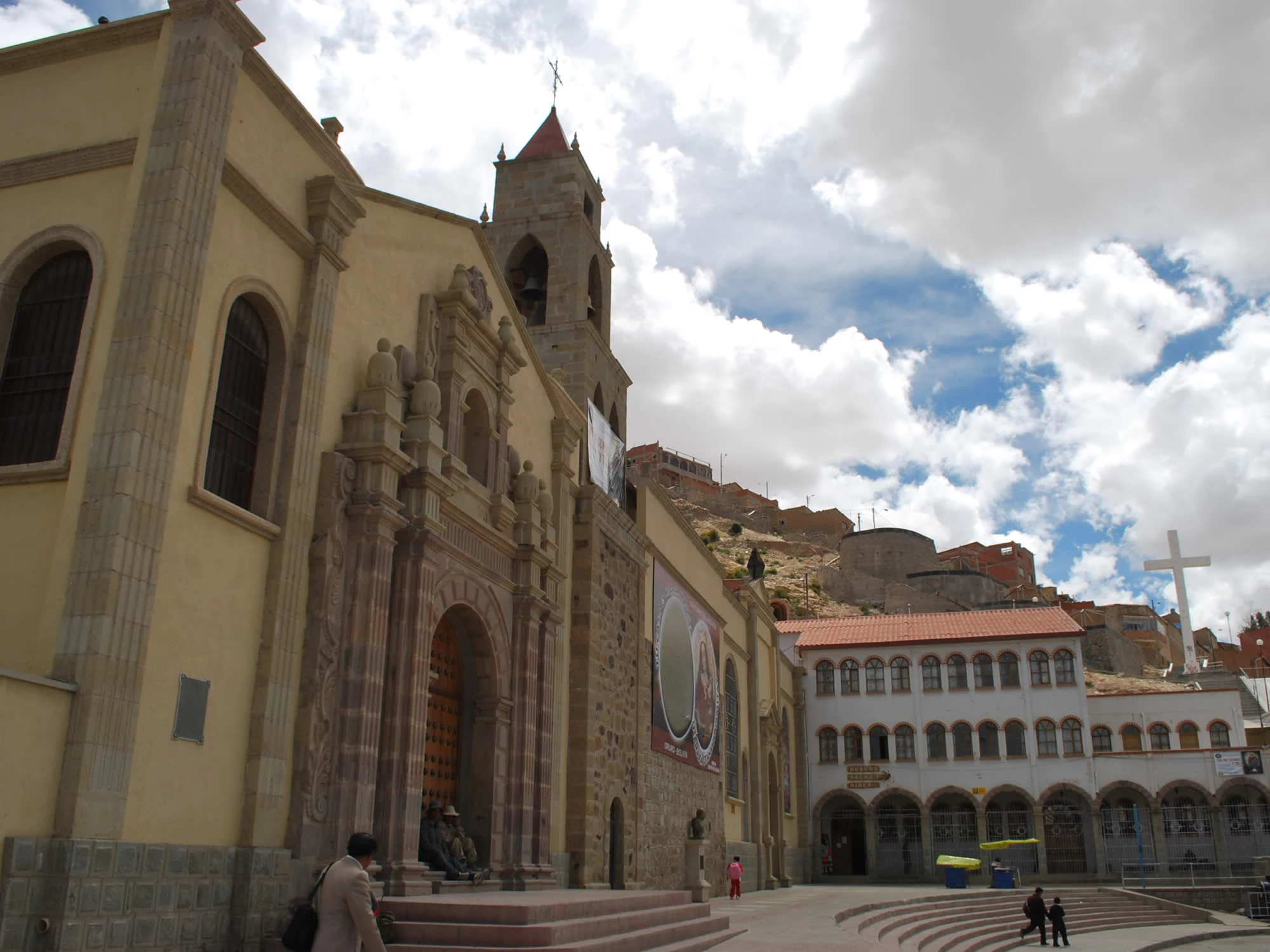 El Papa León XIV declara ‘Basílica Menor’ al Santuario del Socavón de Oruro