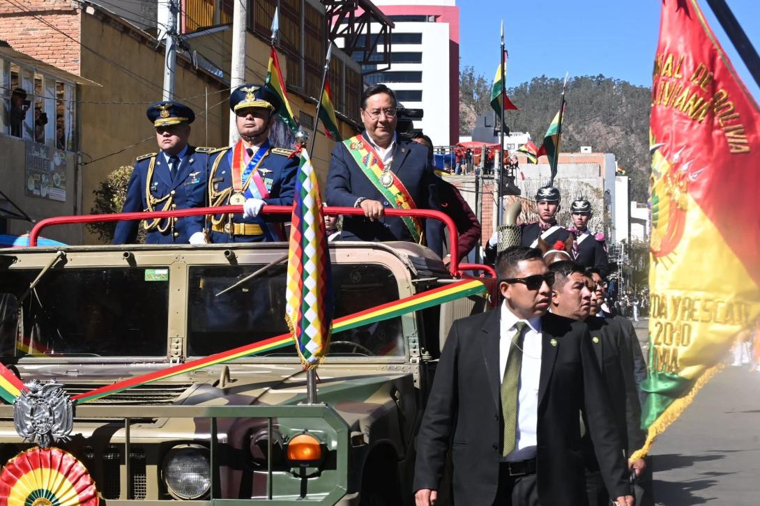 Arce propone reforma doctrinal de las FFAA en su despedida