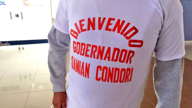 Damián Condori retorna a Sucre y continúa su recuperación en una clínica privada