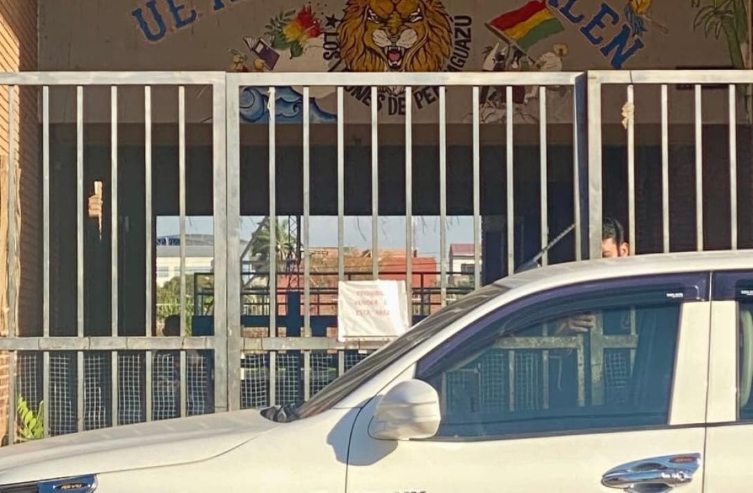 Adolescente de 13 años fue apuñalada en un colegio de Warnes; se investiga tentativa de asesinato