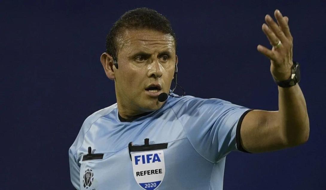 Gery Vargas hará historia en la Copa Sudamericana al llegar a 45 partidos dirigidos