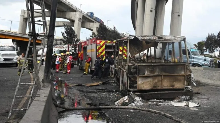 Explosión de camión de gas en Ciudad de México deja al menos cuatro muertos y 90 heridos