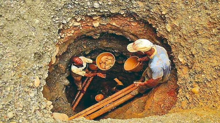 El crecimiento exponencial de las cooperativas mineras en Bolivia genera preocupación por impactos sociales y ambientales