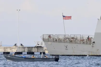 Venezuela denuncia retención de barco pesquero por buque estadounidense
