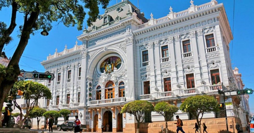 Sucre: Ayllón denuncia “cogobierno” de corrupción en la Gobernación