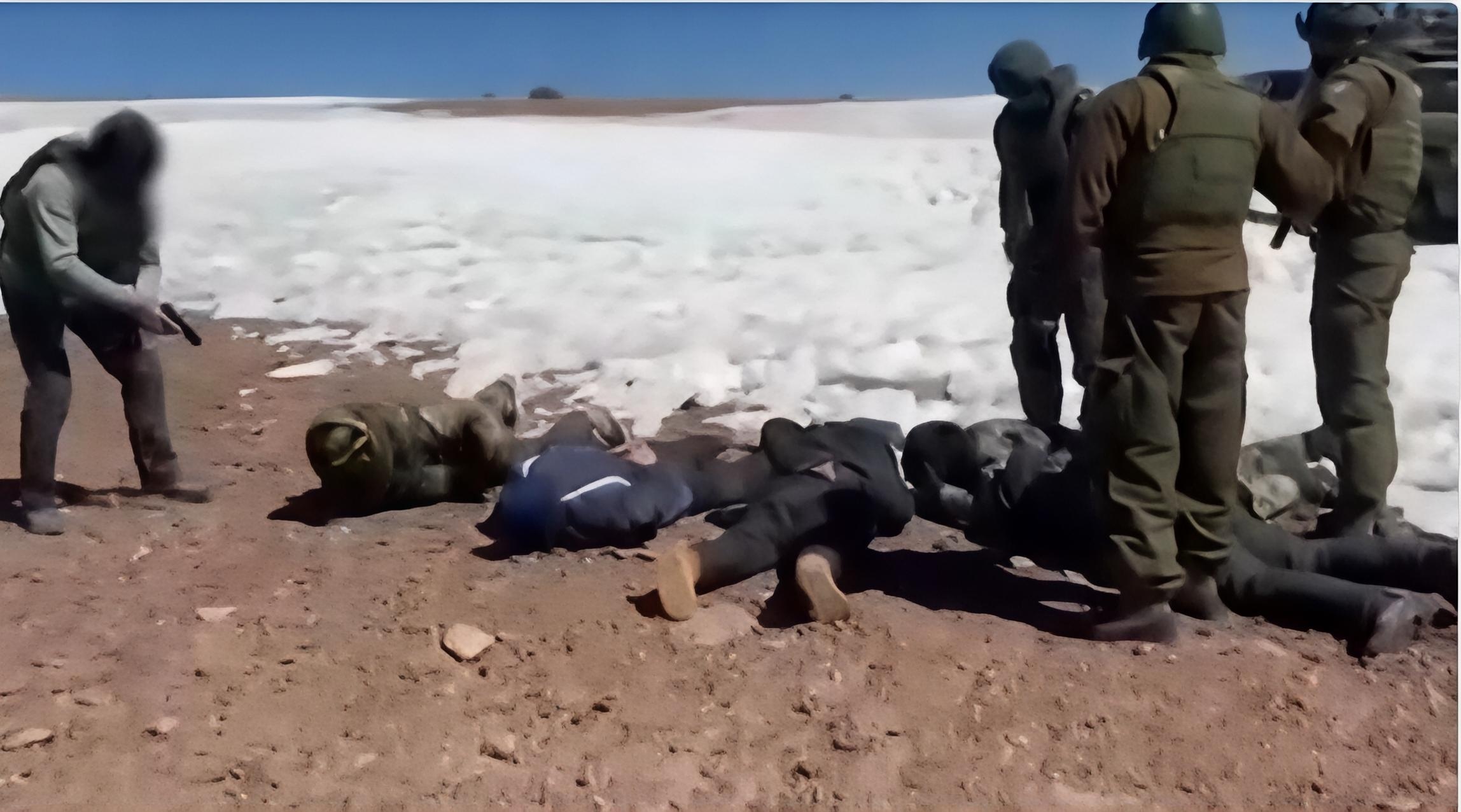 Video muestra detención de policías bolivianos y un civil en Chile por tráfico de drogas