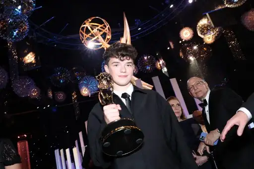 La serie ‘Adolescencia’ arrasa en los premios Emmy