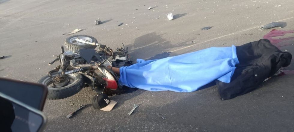 Hombre muere en accidente de tránsito y su familia pide ayuda para sepultarlo