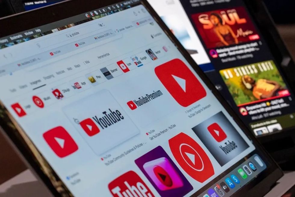 YouTube prevé que en menos de dos años haya un youtuber de IA tan popular como MrBeast