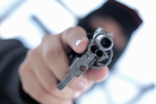 Padre de menor que ingresó con un arma a su colegio recibe medidas sustitutivas