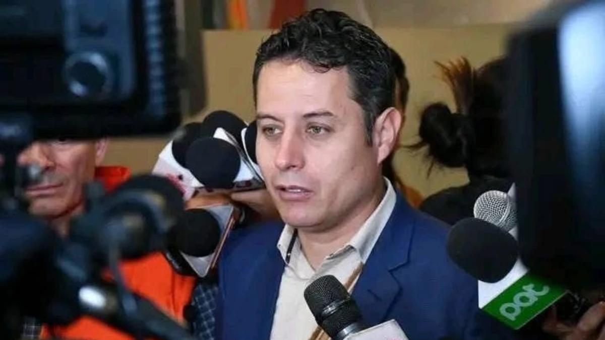 Edman Lara confirma asistencia al debate vicepresidencial tras ajustes del TSE