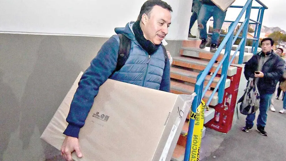 TSE garantiza combustible para la segunda vuelta electoral en Bolivia