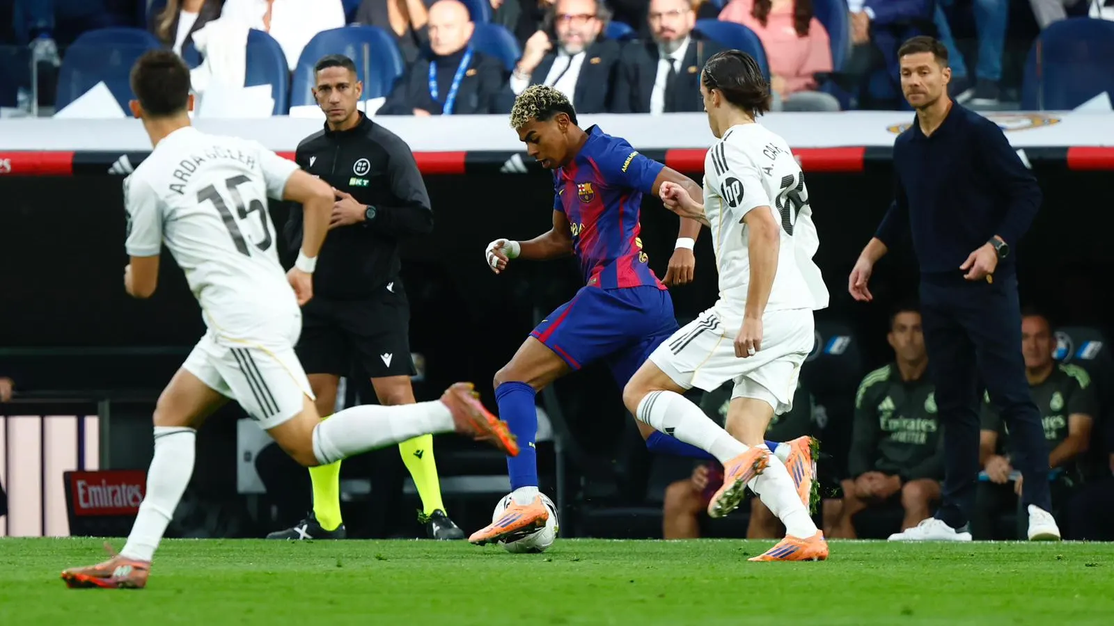 Real Madrid se impone al Barça y amplía su ventaja en LaLiga
