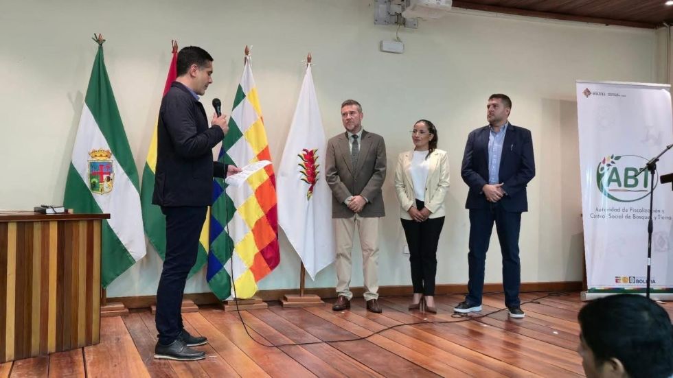 Alfredy Álvarez asume la dirección de la ABT