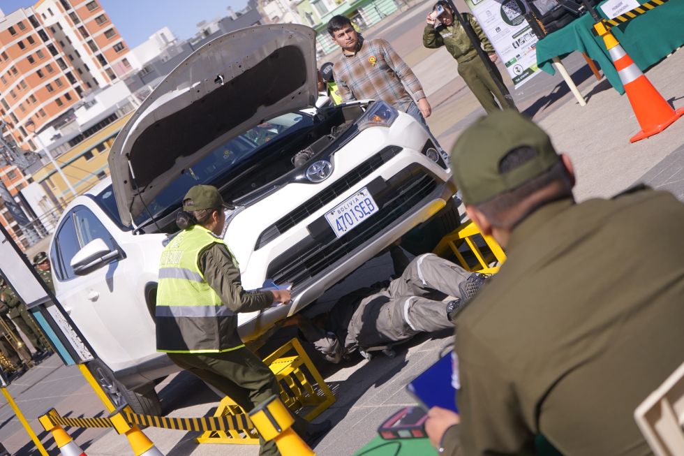 Lara anuncia proyecto de ley para eliminar la ITV