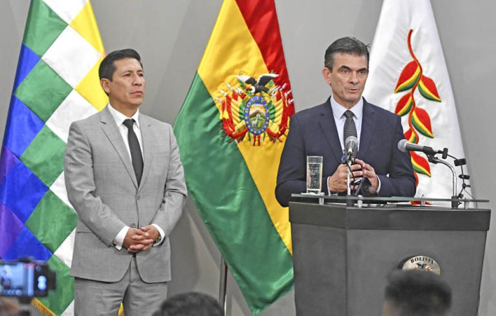 Exmagistrado denuncia que desde La Paz se instruían fallos judiciales