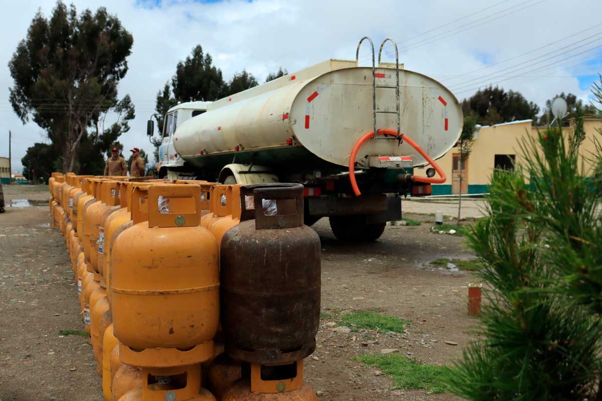 Gobierno recertificará reservas de hidrocarburos y presentará en tres semanas un plan para levantar la subvención