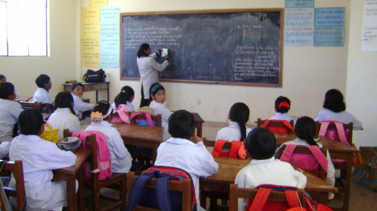 Gobierno anuncia plan urgente para mejorar la calidad educativa en 2026 y reducir actividades extracurriculares