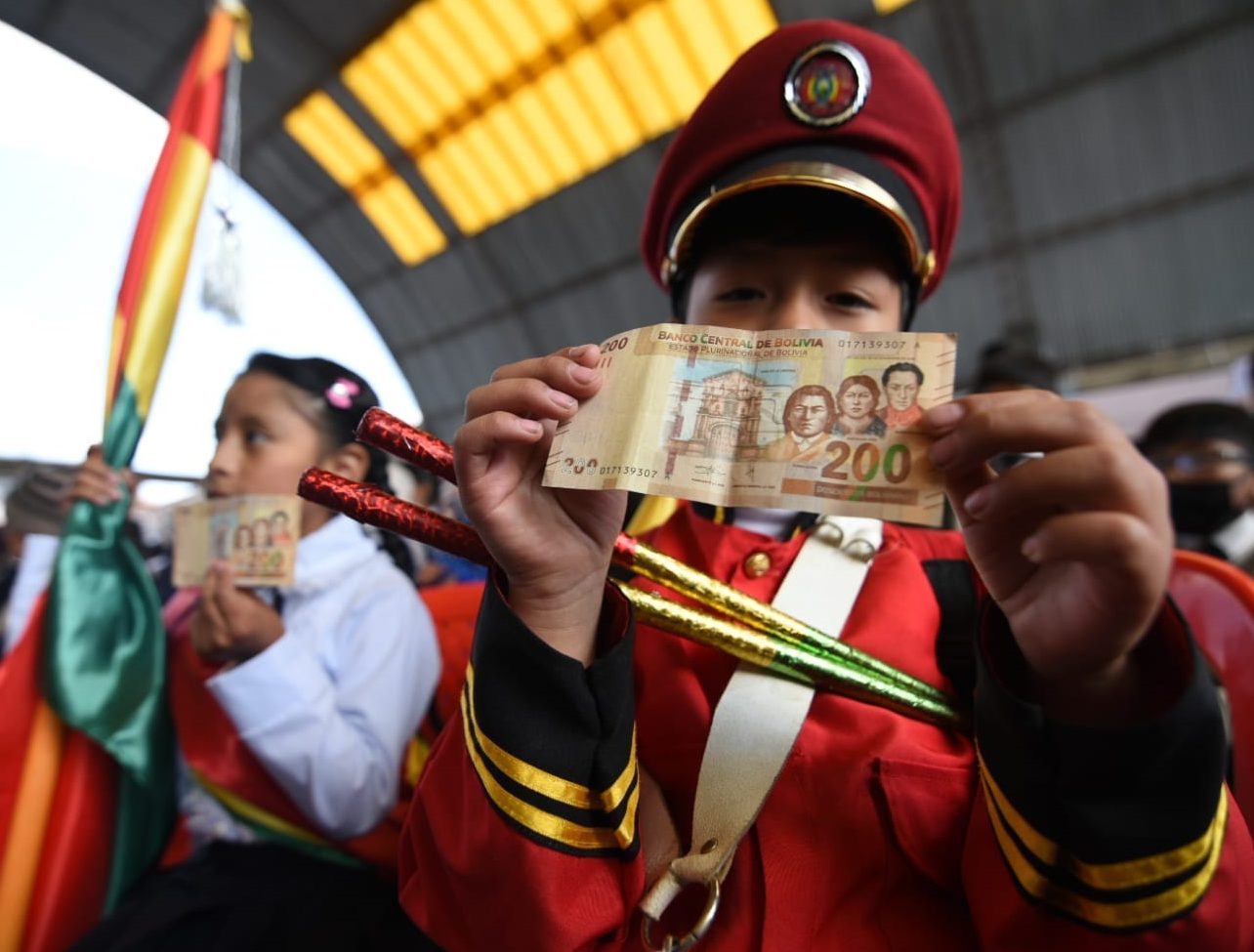 Ministerio amplía plazo para el pago del Bono Juancito Pinto