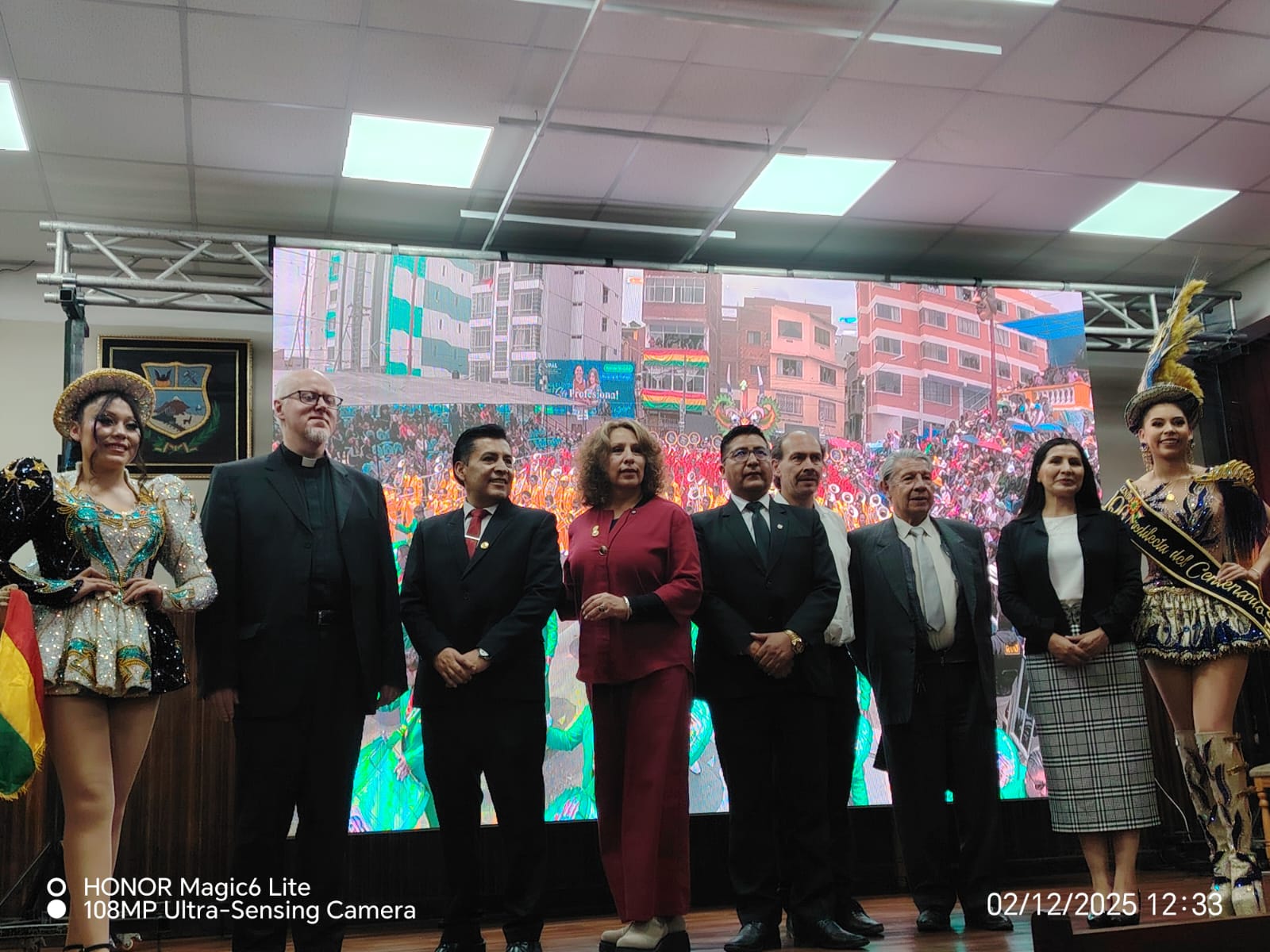 Ministra de Turismo promete agilizar trabajos en la Basílica Menor para fortalecer el Carnaval de Oruro
