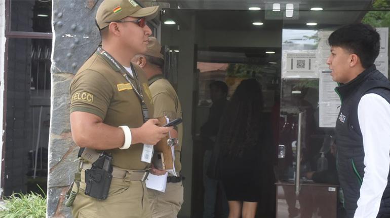 Fiscalía emite 14 órdenes de aprehensión por desvío de combustible