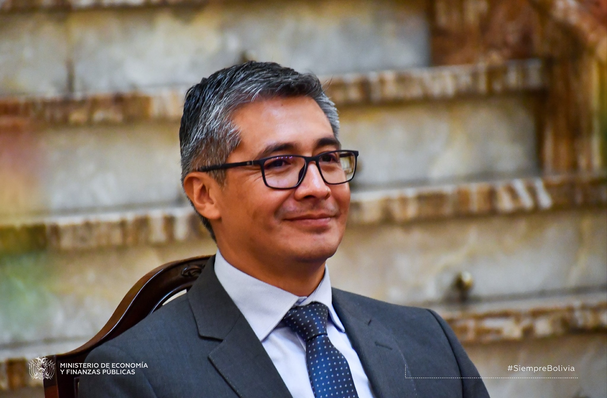 Ministro de Economía Espinoza califica al Decreto 5503 como punto de partida de un nuevo modelo de país