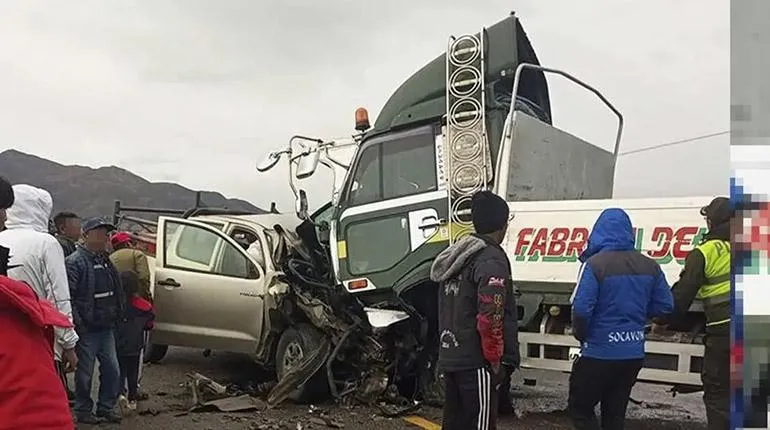 Colisión frontal en carretera de Potosí deja dos personas fallecidas