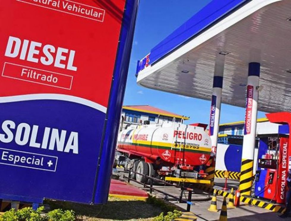 Nueve aprehendidos en operativos a YPFB son liberados tras declarar ante la Fiscalía