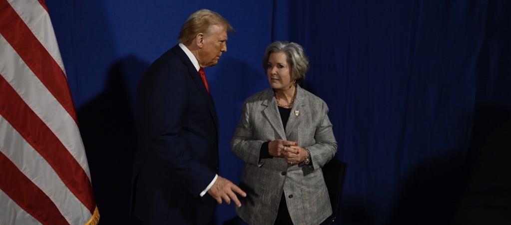 Susie Wiles afirma que Trump tiene “la personalidad de un alcohólico”