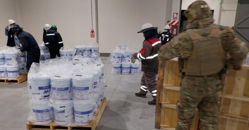 Investigan contrabando de mercurio camuflado en carga de pintura en Tambo Quemado