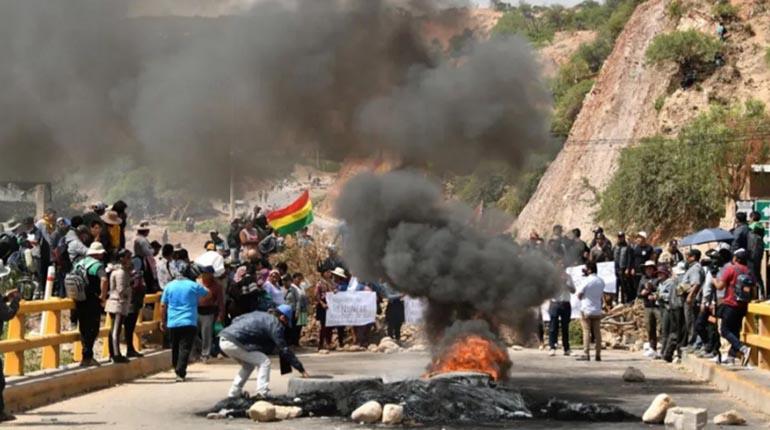 Comisión del Senado posterga el debate de la Ley antibloqueos para su socialización