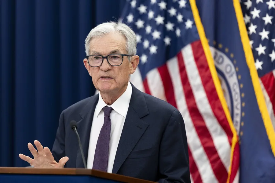 Trump vuelve a atacar al jefe de la Reserva Federal tras mantener los tipos de interés