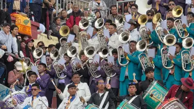 Oruro inaugura el Festival de Bandas del Bicentenario con la participación de 6.000 músicos