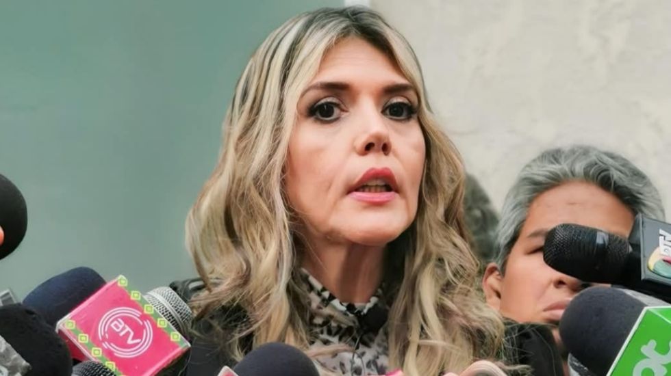 Envían a prisión preventiva a exgerente de YPFB por presunta usurpación de funciones