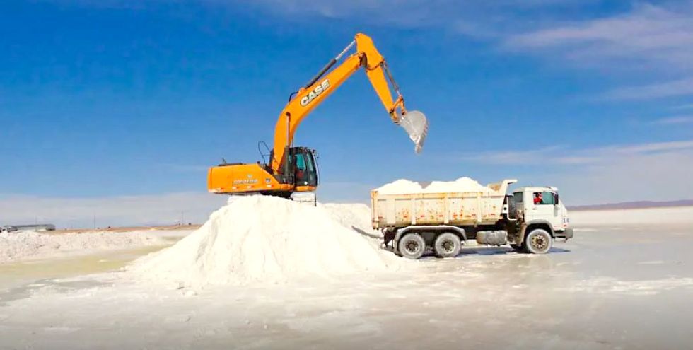 Denuncian que gente de Arce aún controla YLB y busca consolidar contratos del litio